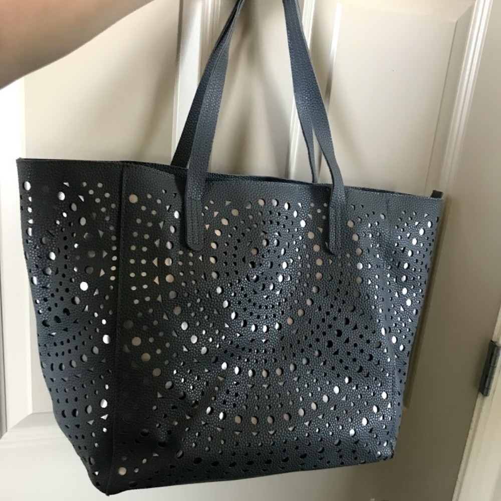 Bath and Body Works gently used cross body purse.